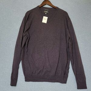 Wallin & Bros V-Neck Sweater. Size L